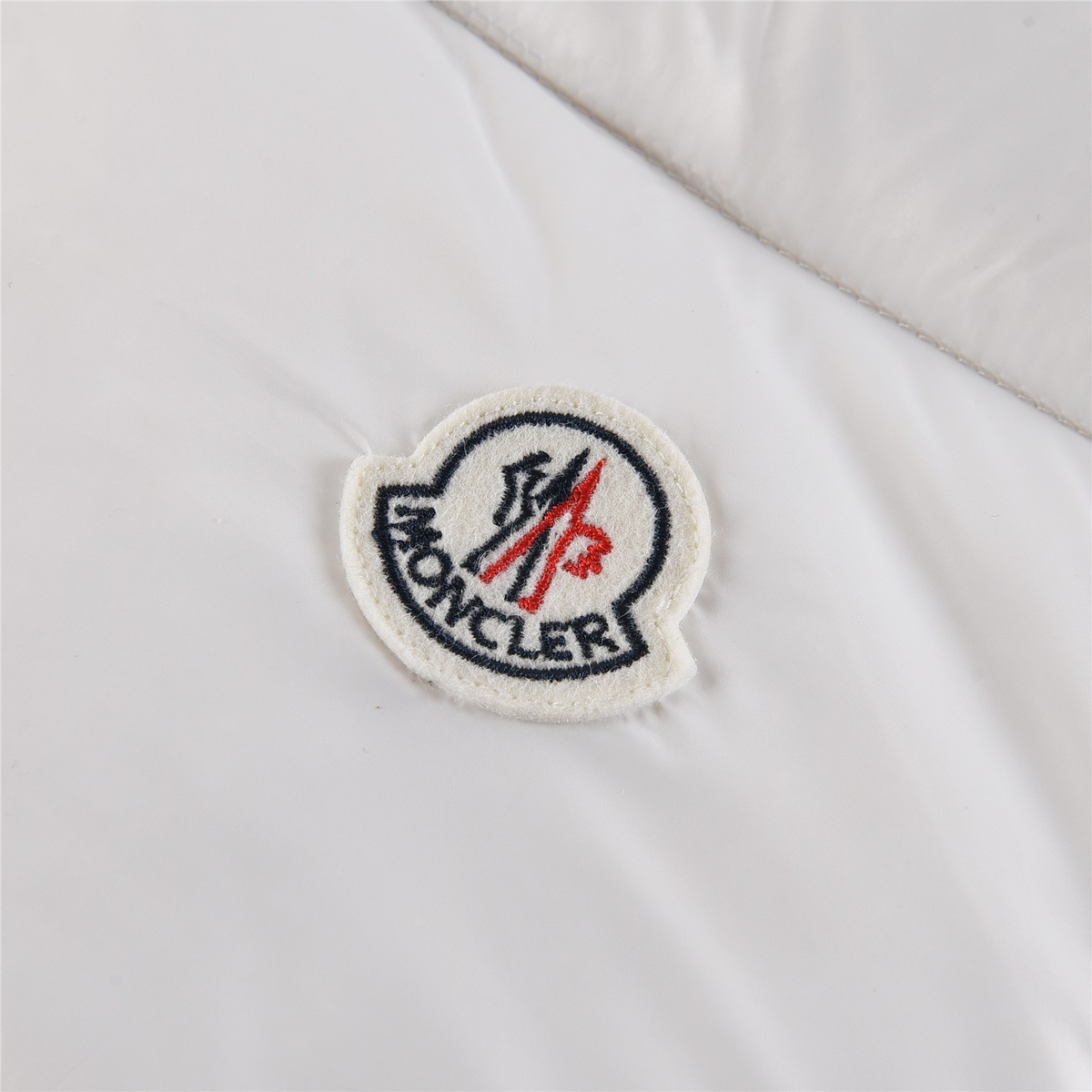 Moncler Tricolor Sleeve-Stripe Hooded Down Jacket - White