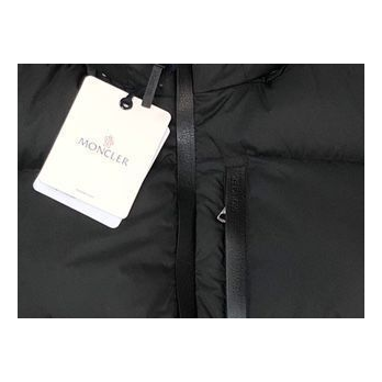 Moncler Wide-Quilt Hooded Down Jacket with Tonal Logo Patch